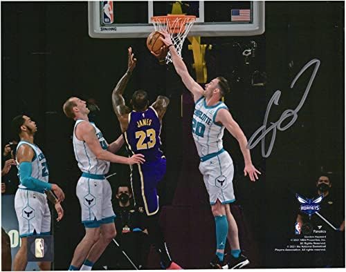 Gordon Hayward Charlotte Hornets, LeBron James'in Fotoğrafında 8 x 10 Blok İmzalı-İmzalı NBA Fotoğrafları